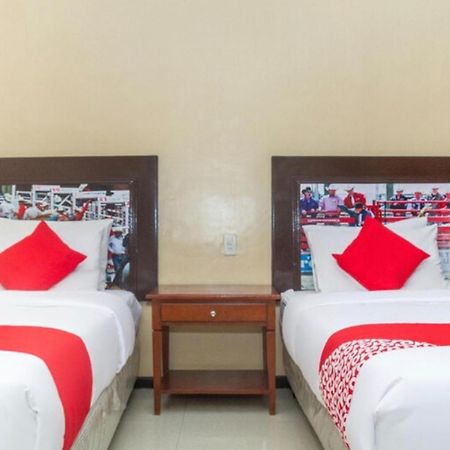 Oyo 133 Jazzy James Country Hotel 2 Davao City Εξωτερικό φωτογραφία