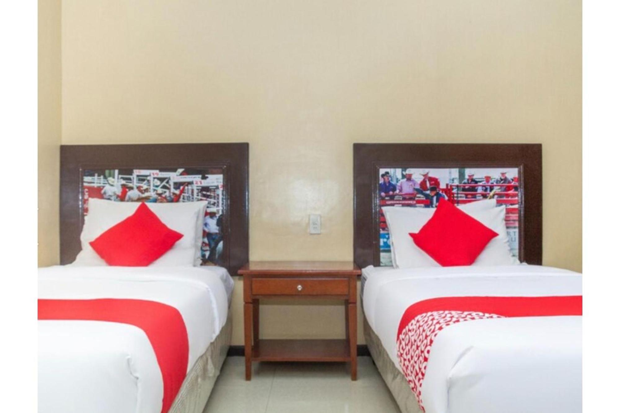 Oyo 133 Jazzy James Country Hotel 2 Davao City Εξωτερικό φωτογραφία